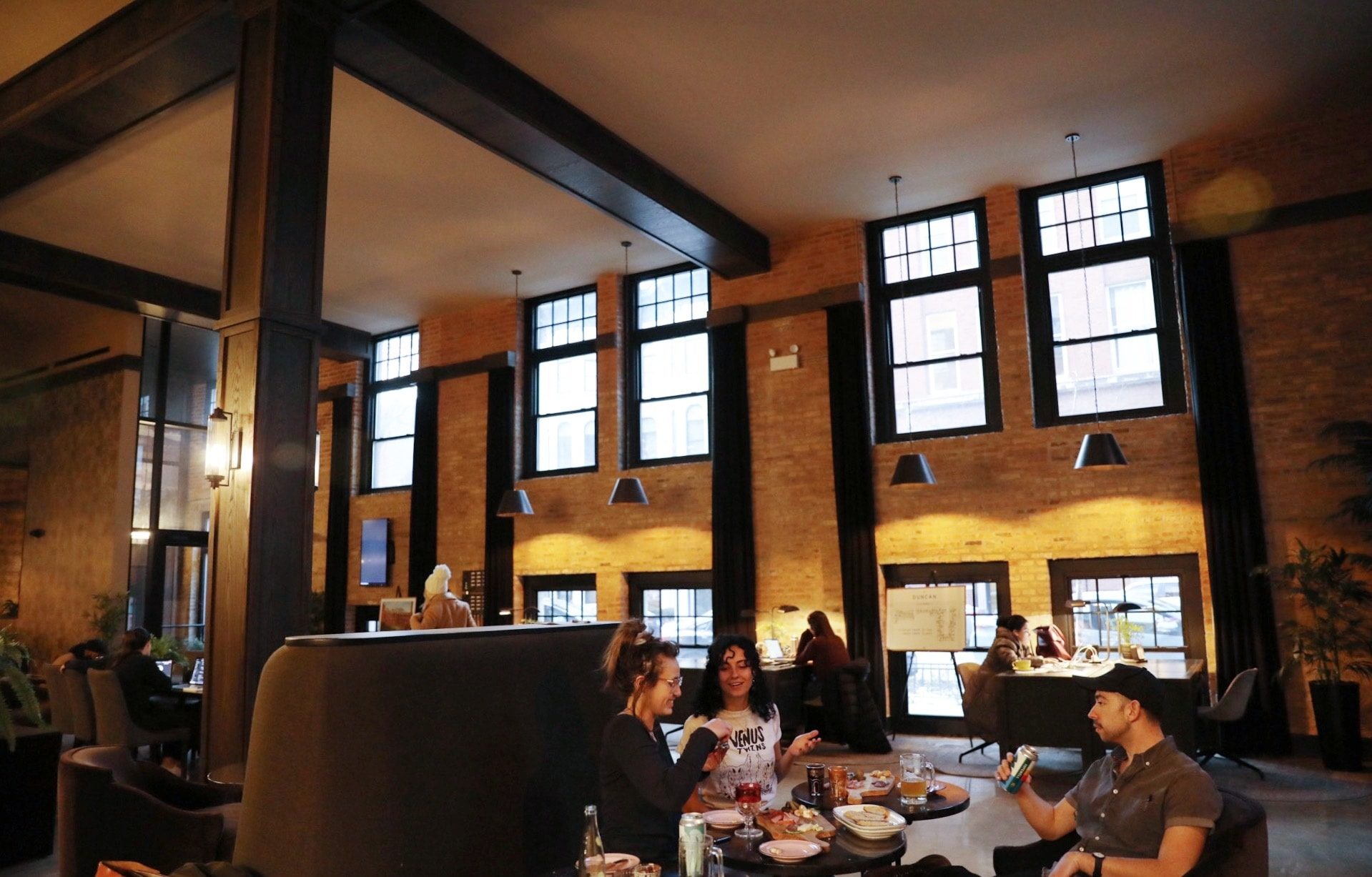 Restaurants You Can Try Near Hotel Chicago West Loop